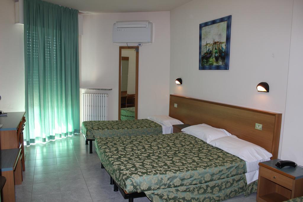 Albergo Napoleone SantʼAmbrogio di Valpolicella Exterior foto